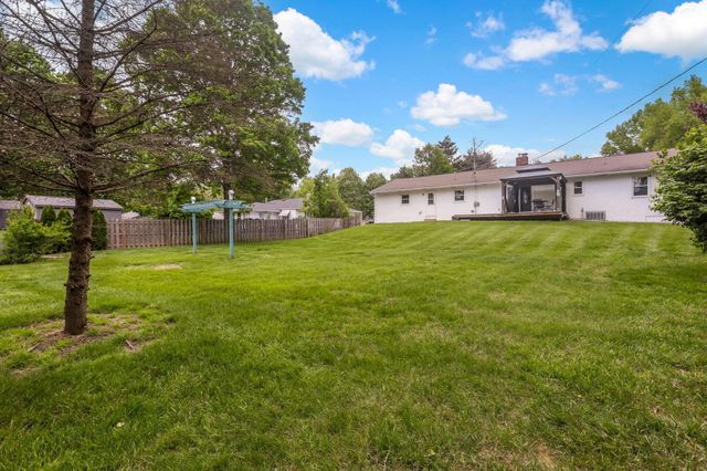 7607 Palmer Road SW, Reynoldsburg, OH 43068
