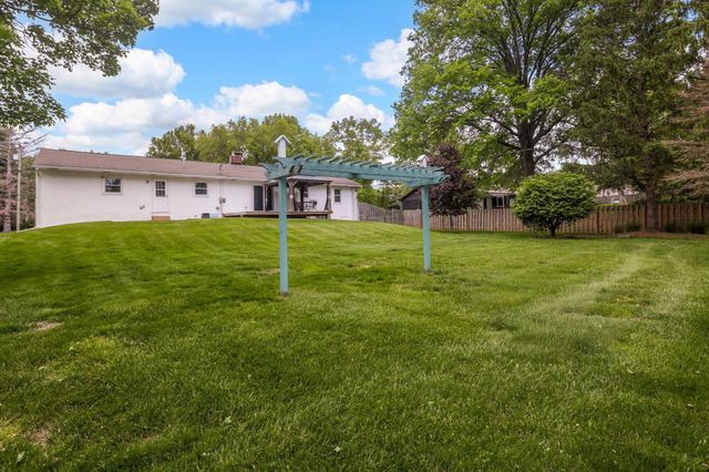 7607 Palmer Road SW, Reynoldsburg, OH 43068
