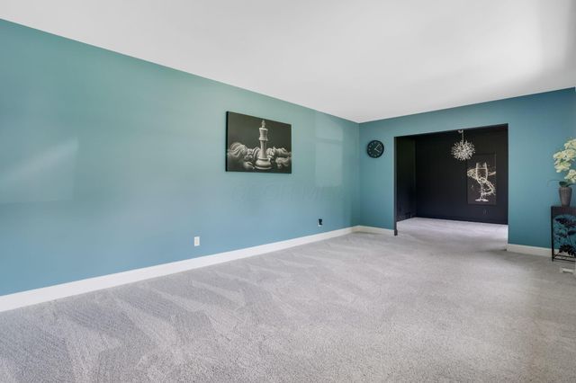 7607 Palmer Road SW, Reynoldsburg, OH 43068