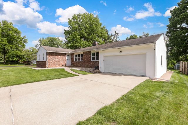 7607 Palmer Road SW, Reynoldsburg, OH 43068