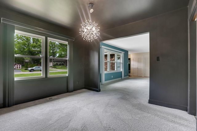 7607 Palmer Road SW, Reynoldsburg, OH 43068