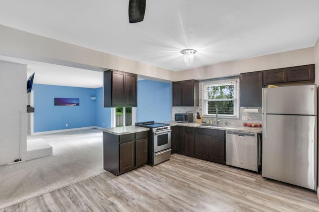 7607 Palmer Road SW, Reynoldsburg, OH 43068