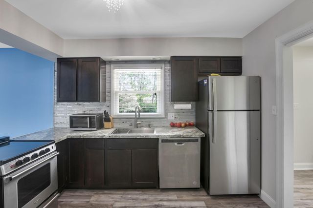 7607 Palmer Road SW, Reynoldsburg, OH 43068