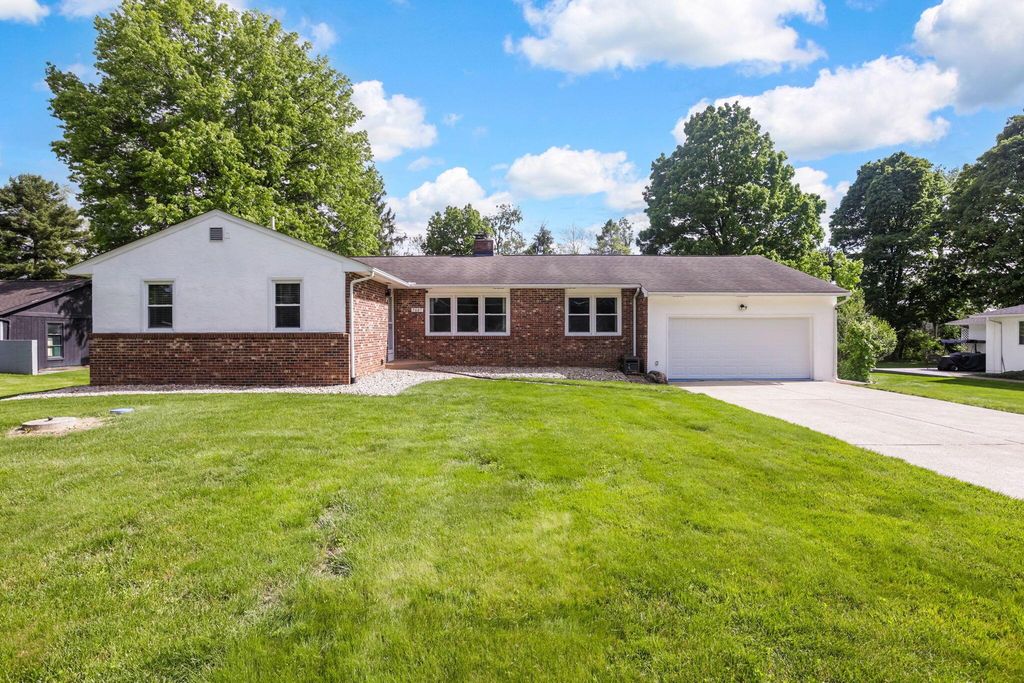 7607 Palmer Road SW, Reynoldsburg, OH 43068