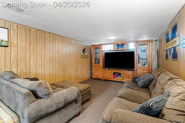 1232 Bel Air Drive, Flint, MI 48507