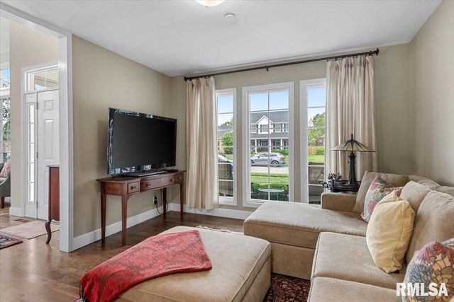 336 Winter Park Drive, Chatham, IL 62629