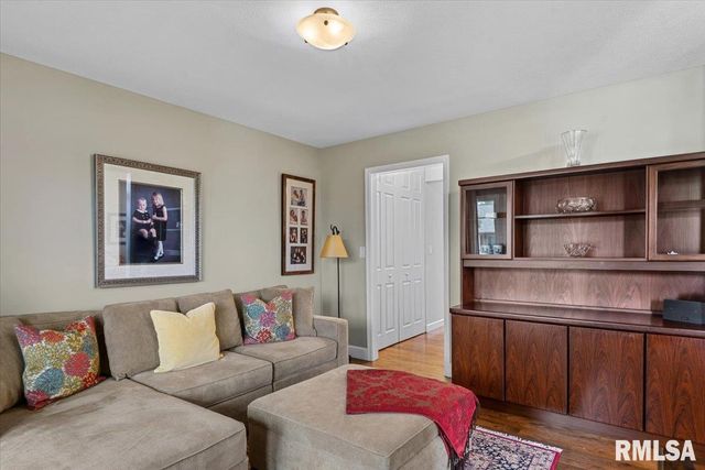 336 Winter Park Drive, Chatham, IL 62629