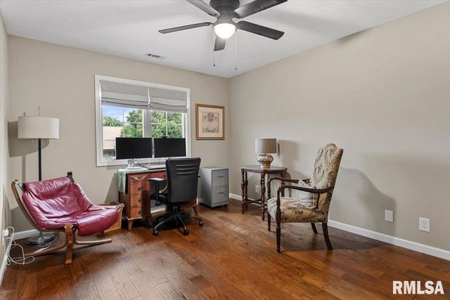 336 Winter Park Drive, Chatham, IL 62629