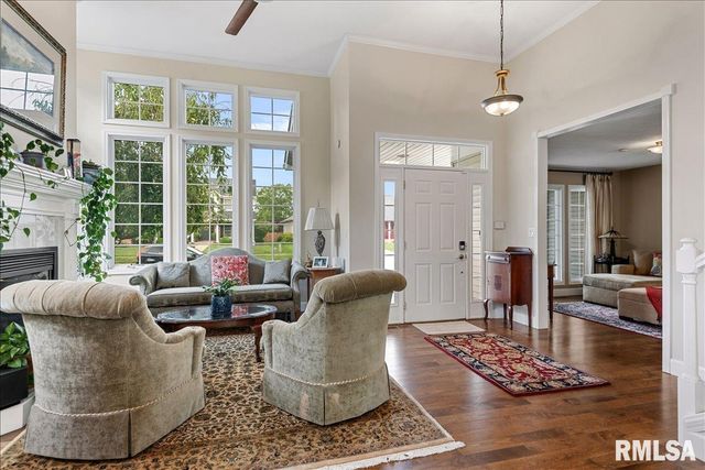 336 Winter Park Drive, Chatham, IL 62629