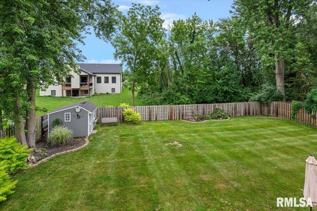 336 Winter Park Drive, Chatham, IL 62629