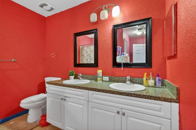 231 N H Street, Lake Worth, FL 33460