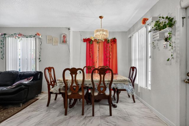 231 N H Street, Lake Worth, FL 33460