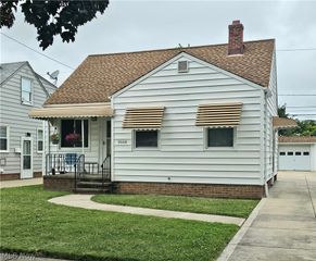 9008 Behrwald Avenue, Brooklyn, OH 44144