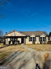 415 Dove Lane, Social Circle, GA 30025