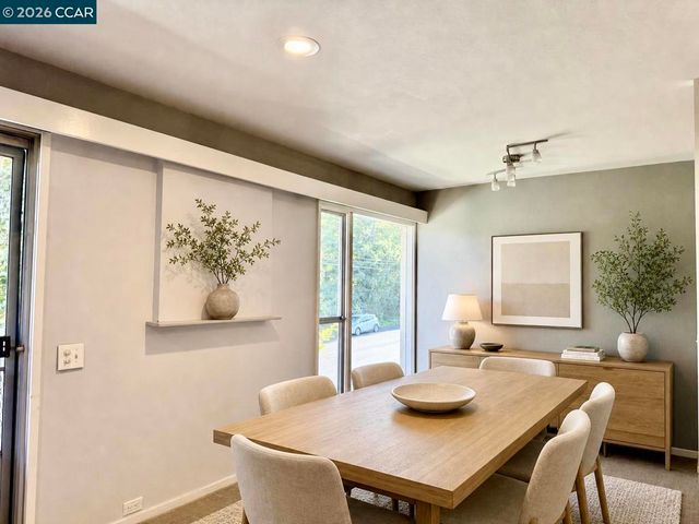 2133 Donald Dr 18, Moraga, CA 94556