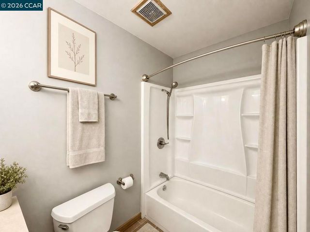 2133 Donald Dr 18, Moraga, CA 94556