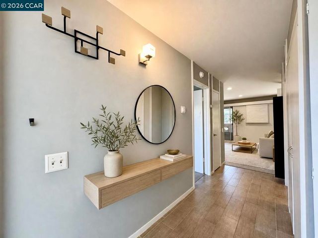 2133 Donald Dr 18, Moraga, CA 94556