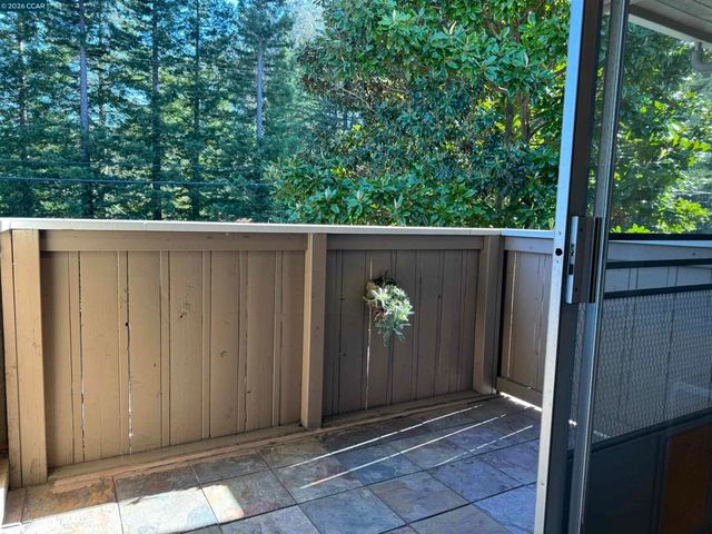 2133 Donald Dr 18, Moraga, CA 94556