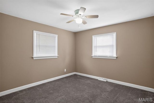 8350 Hill Avenue, St Louis, MO 63121