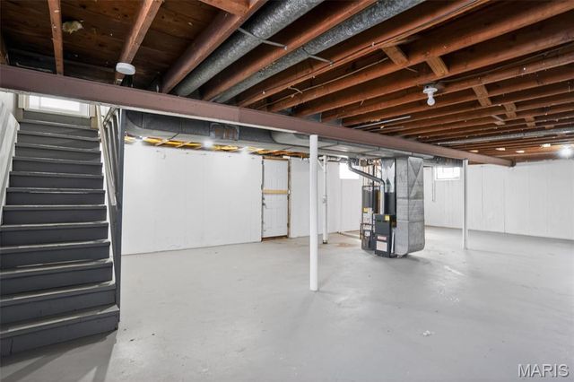 8350 Hill Avenue, St Louis, MO 63121