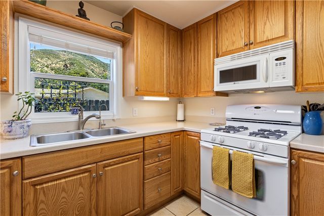 9814 Diane, Upper Lake/ Upper Lake Valley, CA 95485