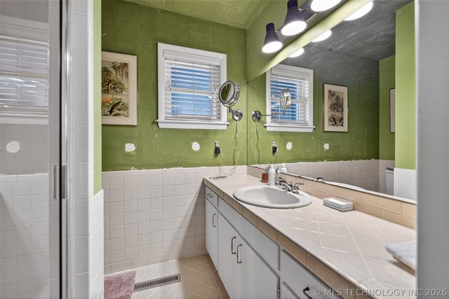 1901 Skyline Place, Bartlesville, OK 74006