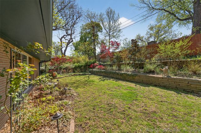 1901 Skyline Place, Bartlesville, OK 74006