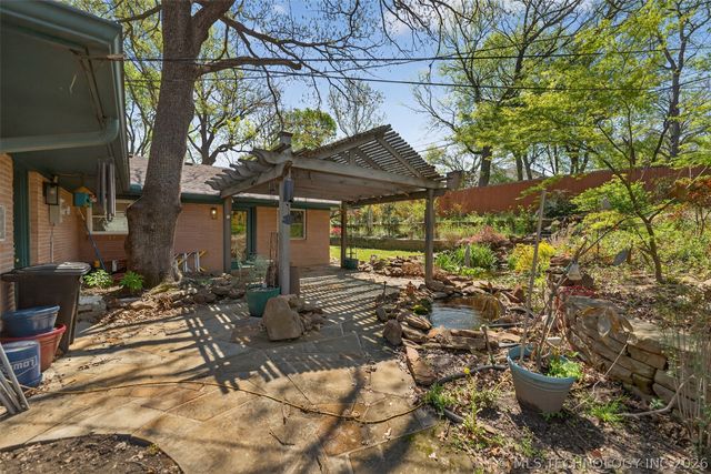 1901 Skyline Place, Bartlesville, OK 74006