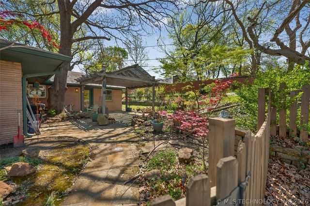 1901 Skyline Place, Bartlesville, OK 74006