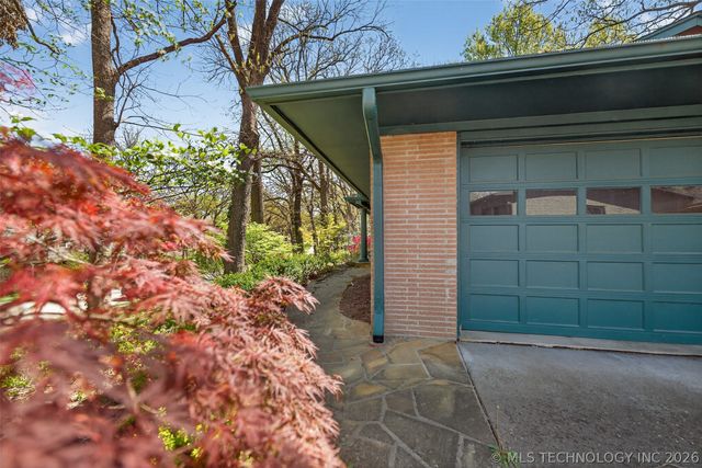 1901 Skyline Place, Bartlesville, OK 74006
