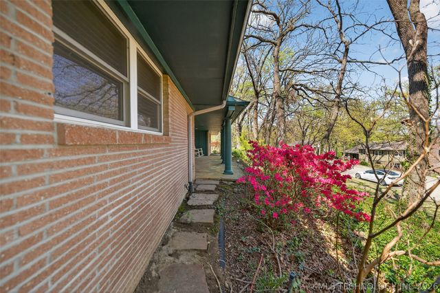 1901 Skyline Place, Bartlesville, OK 74006