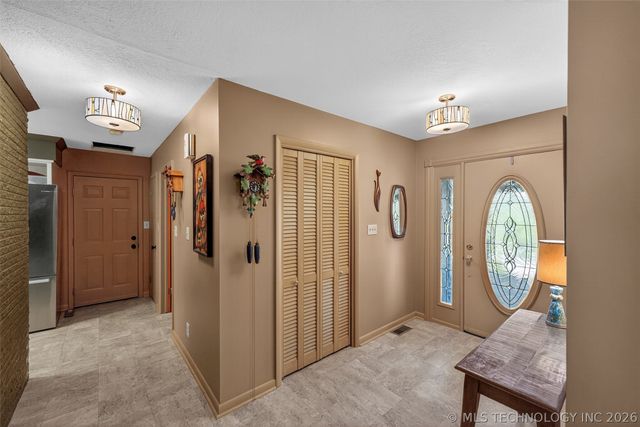 1901 Skyline Place, Bartlesville, OK 74006