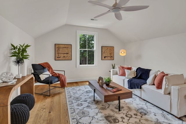 4411 Westlawn Dr, Nashville, TN 37209