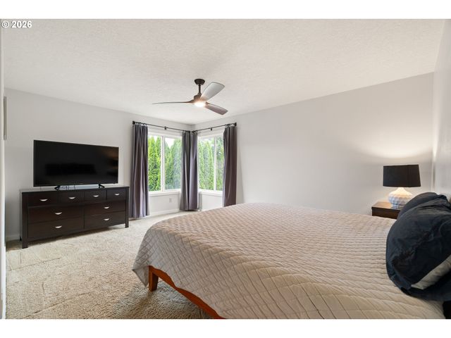 3714 Se PALMIRE Ct, Hillsboro, OR 97123