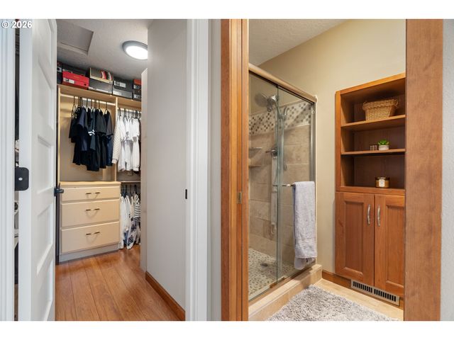 3714 Se PALMIRE Ct, Hillsboro, OR 97123