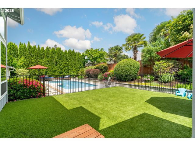 3714 Se PALMIRE Ct, Hillsboro, OR 97123