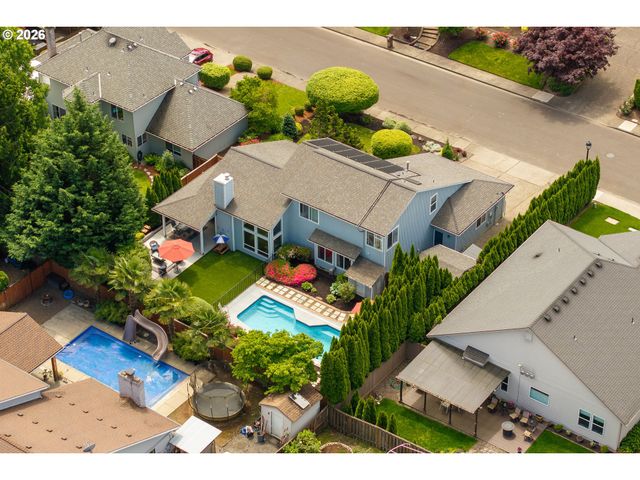 3714 Se PALMIRE Ct, Hillsboro, OR 97123