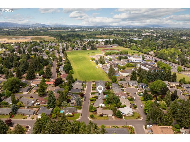 3714 Se PALMIRE Ct, Hillsboro, OR 97123