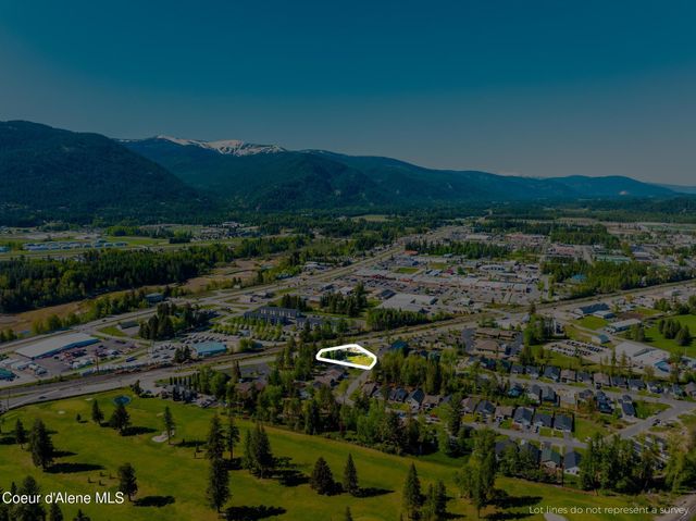 55 Carnelian Ave, Ponderay, ID 83852