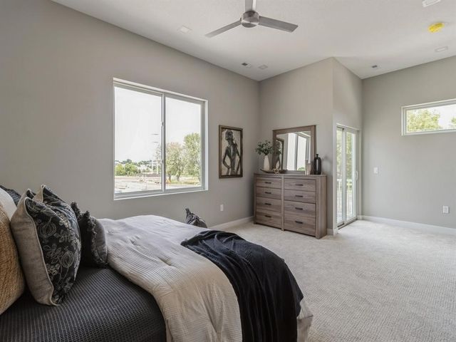 15533 Rocklyn Place, Clive, IA 50325