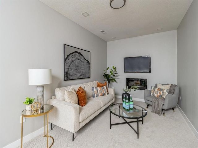 15533 Rocklyn Place, Clive, IA 50325