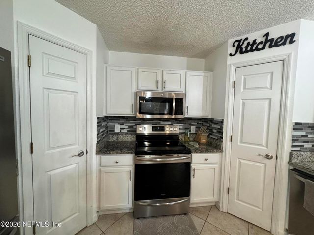 12341 GLENN HOLLOW Drive, Jacksonville, FL 32226