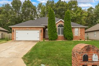 1666 West Evans Street, Springfield, MO 65810