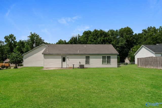 338 Buffalo Creek Drive, Toney, AL 35773