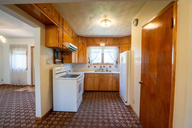 3429 Logan Avenue, Waterloo, IA 50703