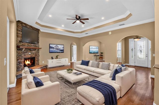 5704 LAKE VICTORIA DRIVE, Lakeland, FL 33813