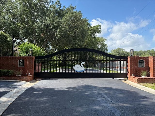 5704 LAKE VICTORIA DRIVE, Lakeland, FL 33813