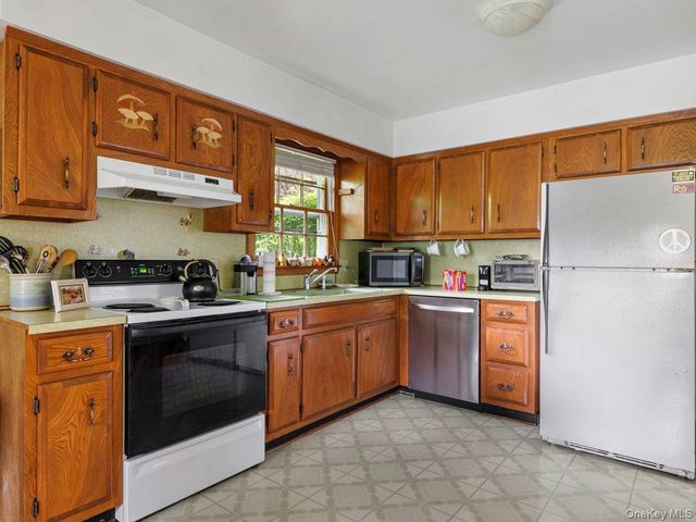 231 State Route 208, New Paltz, NY 12561