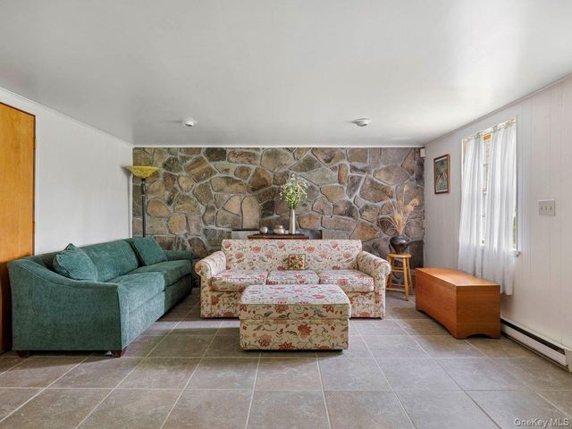 231 State Route 208, New Paltz, NY 12561
