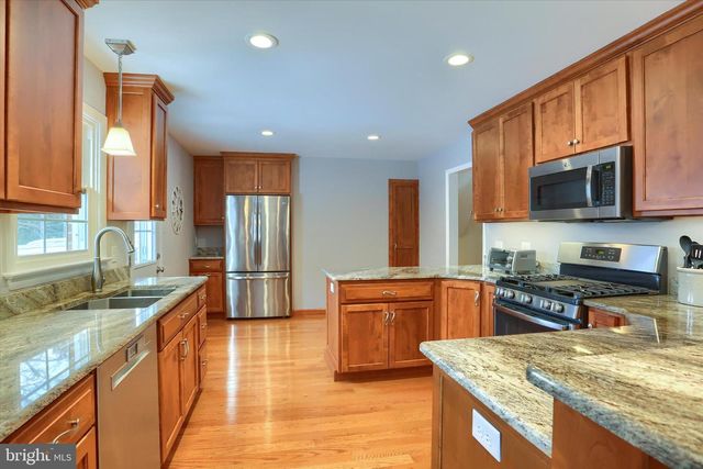 500 DEUBLER ROAD, Camp Hill, PA 17011